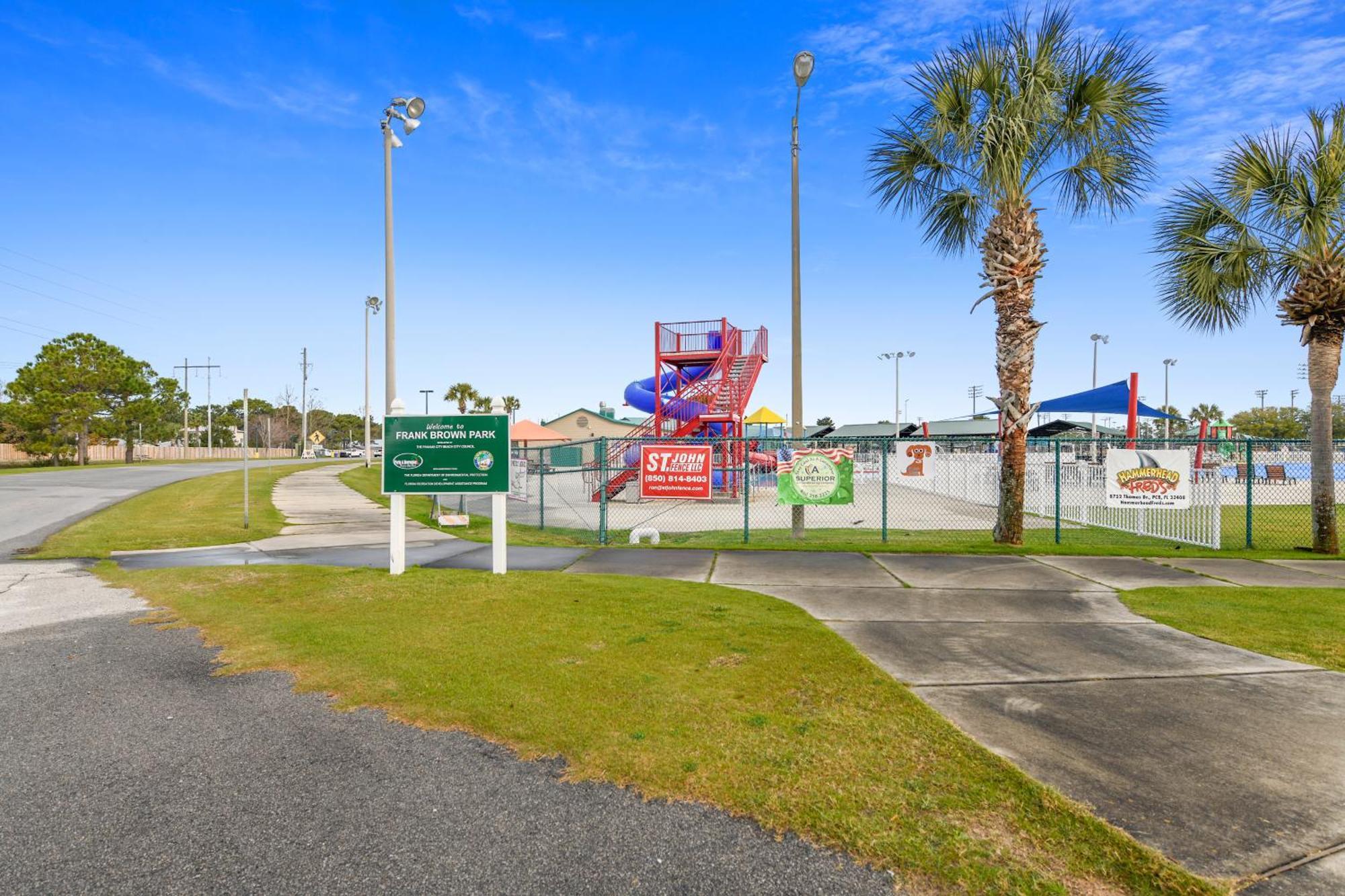 Laketown Wharf Resort #226 By Book That Condo Panama City Beach Exterior photo