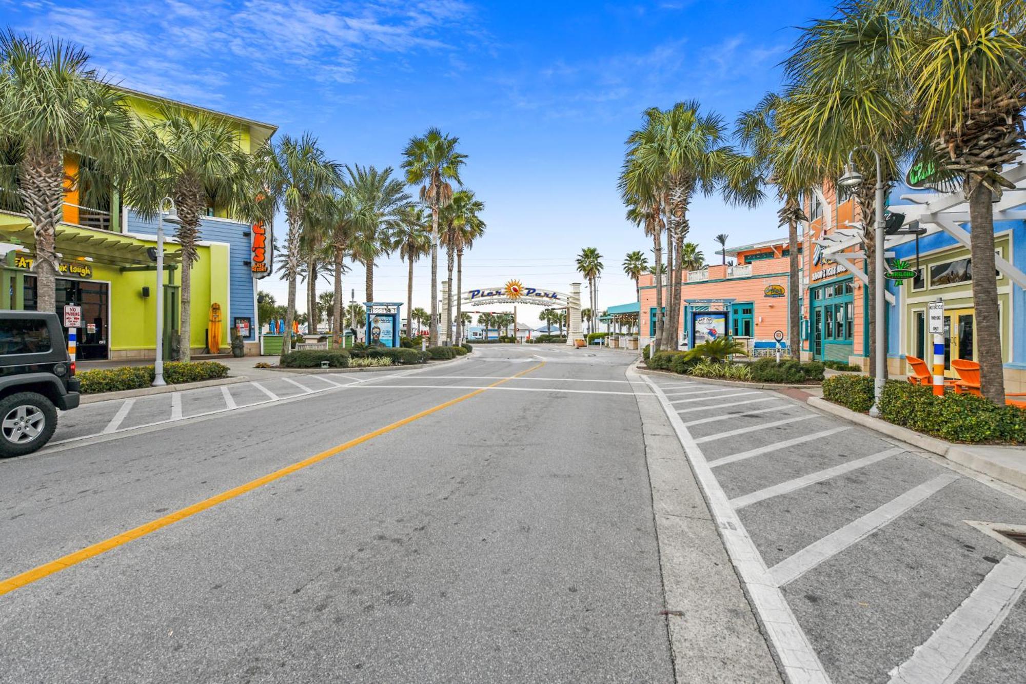 Laketown Wharf Resort #226 By Book That Condo Panama City Beach Exterior photo